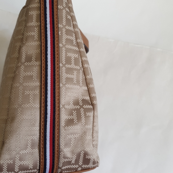 Tommy hilfiger hobo purse monogram logo - Picture 4 of 7